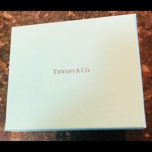 Tiffany’s bracelet box